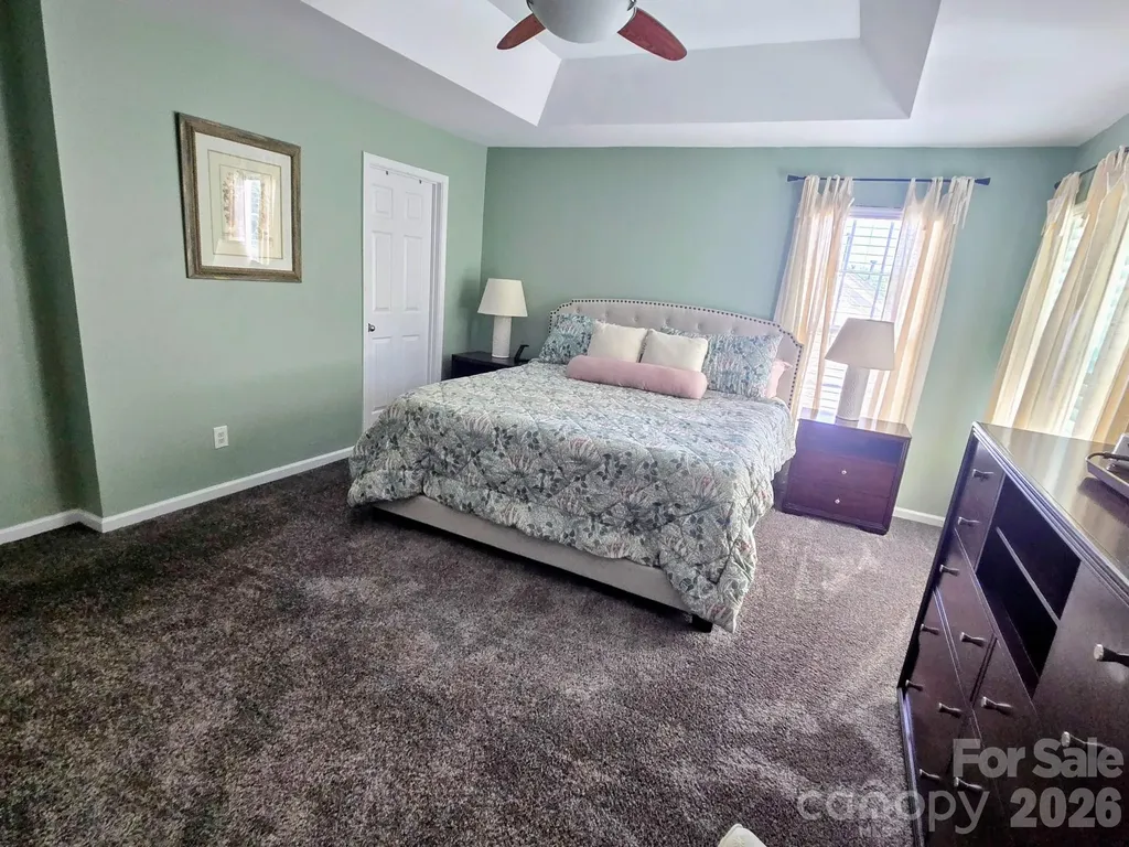 6005 Boathouse Lane Cramerton NC 28032