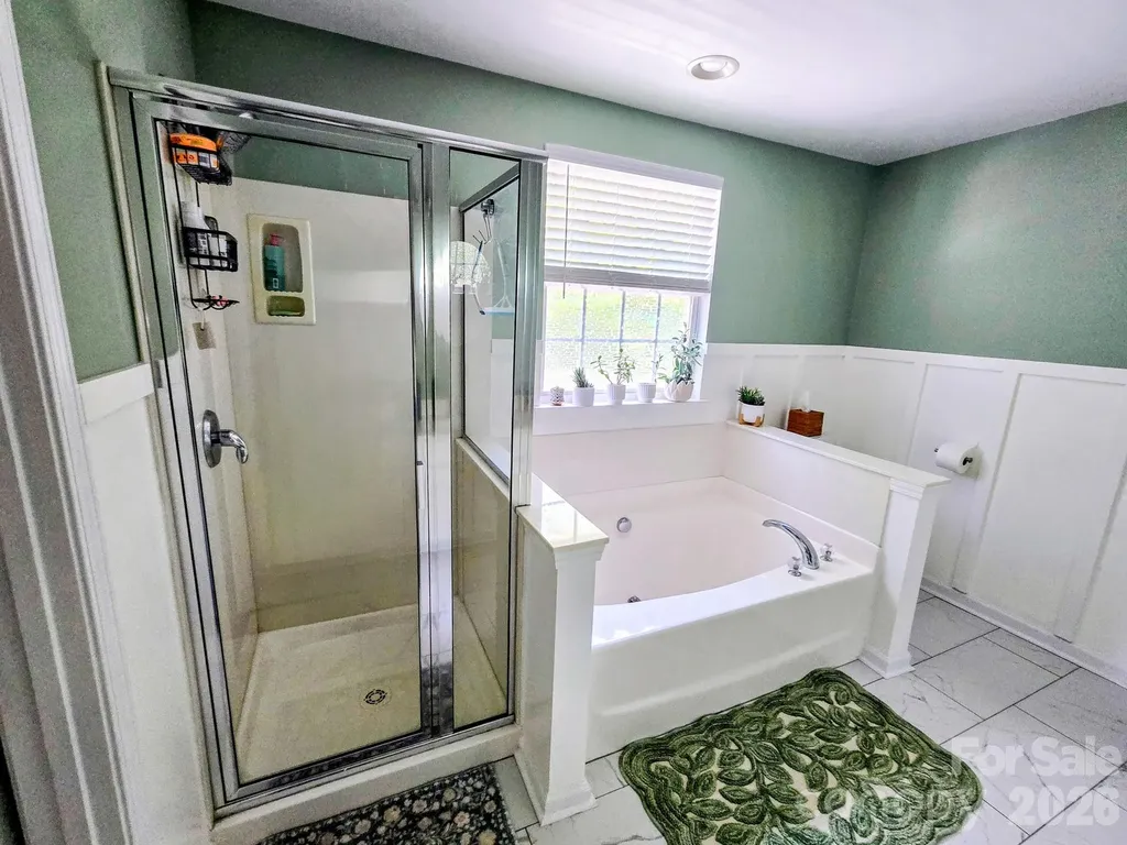 6005 Boathouse Lane Cramerton NC 28032