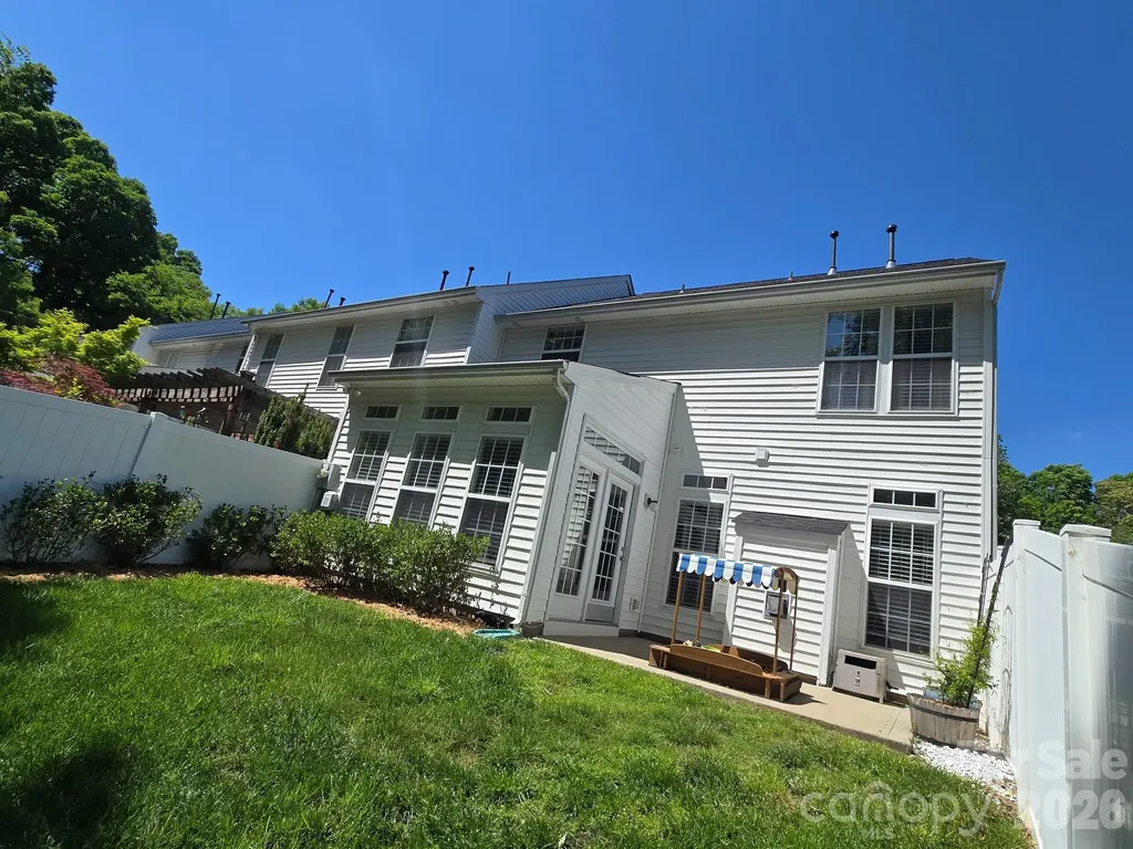 6005 Boathouse Lane Cramerton NC 28032