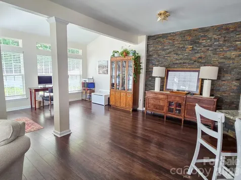 6005 Boathouse Lane Cramerton NC 28032