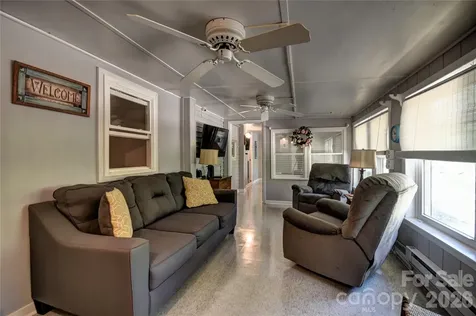 91 Mallard Loop Waynesville NC 28785