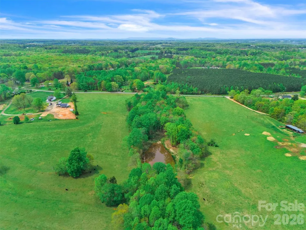 1376-3 Lowrance Road Catawba NC 28609