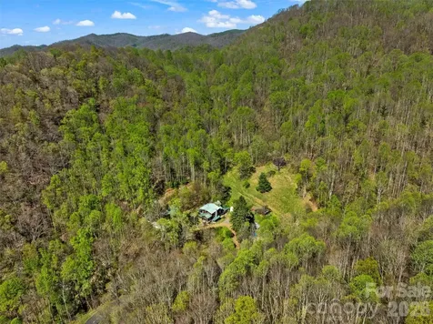 1717 Howard Moore Road Hot Springs NC 28743