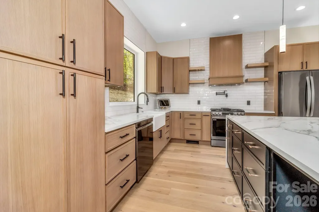 134 View Ridge Parkway Leicester NC 28748