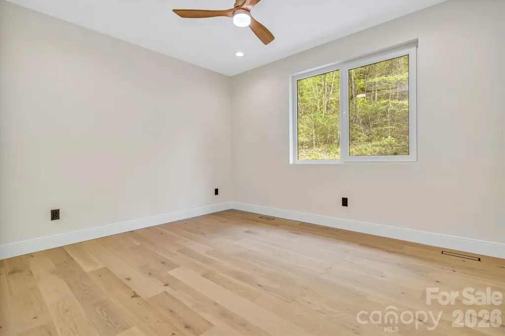 134 View Ridge Parkway Leicester NC 28748