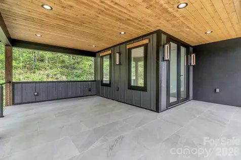 134 View Ridge Parkway Leicester NC 28748