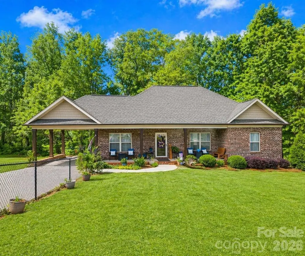 699 Sellerstown Road Cherryville NC 28021