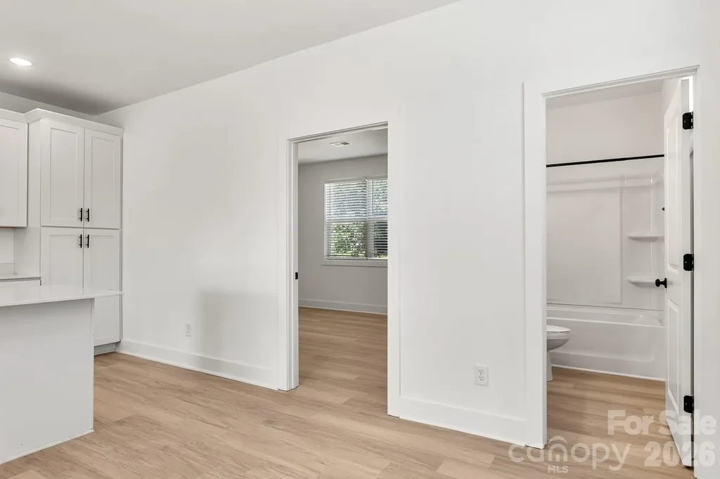 2522 Deherradora Avenue Charlotte NC 28208