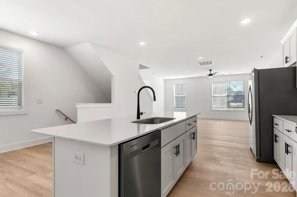 2522 Deherradora Avenue Charlotte NC 28208