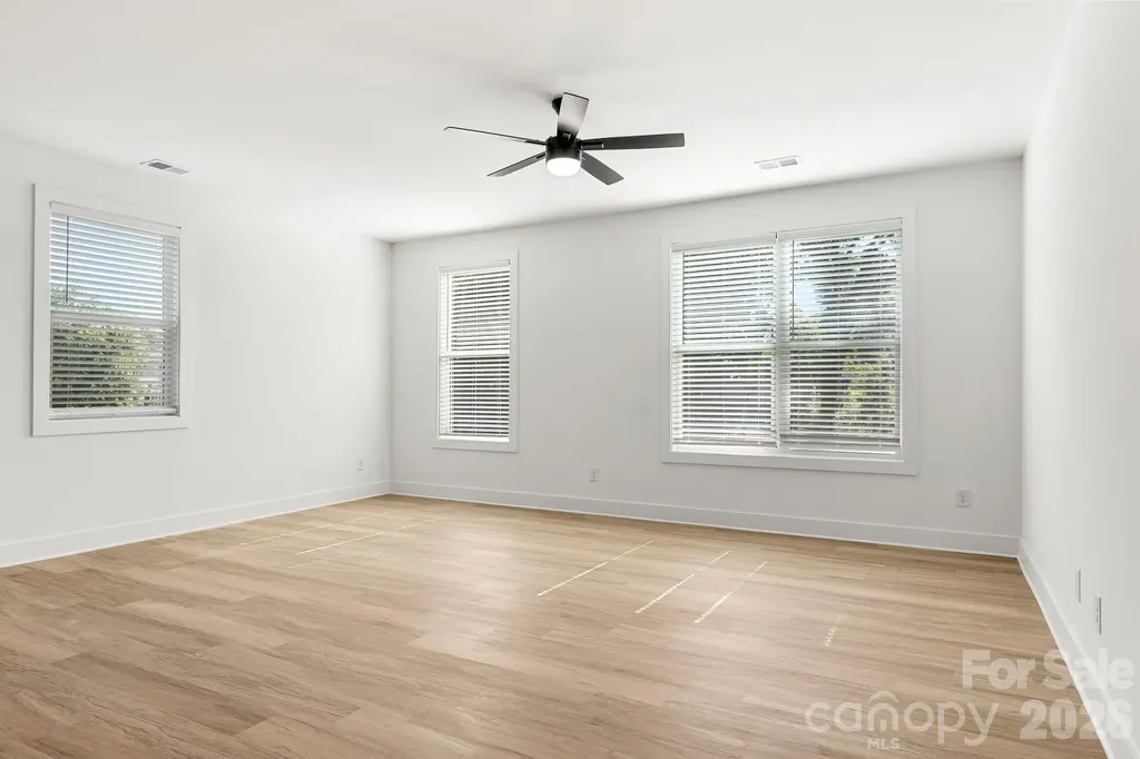 2522 Deherradora Avenue Charlotte NC 28208