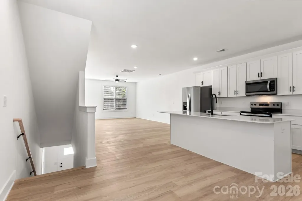 2522 Deherradora Avenue Charlotte NC 28208