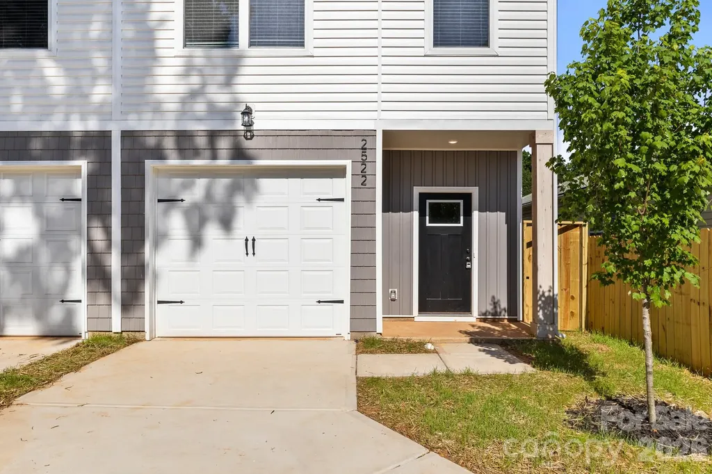 2522 Deherradora Avenue Charlotte NC 28208