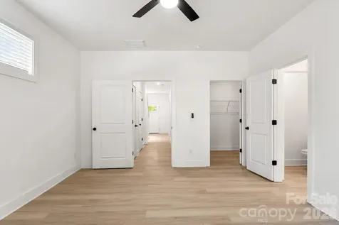 2522 Deherradora Avenue Charlotte NC 28208