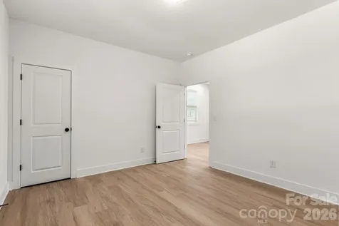 2522 Deherradora Avenue Charlotte NC 28208