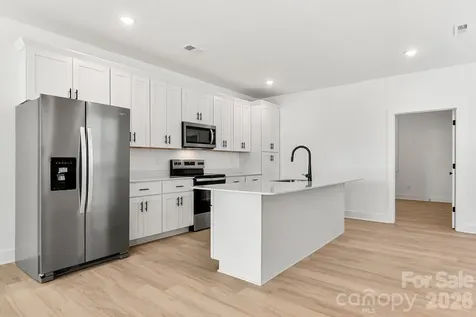 2522 Deherradora Avenue Charlotte NC 28208