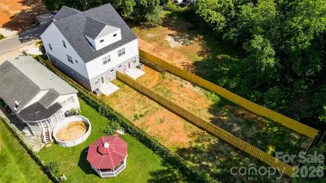 2522 Deherradora Avenue Charlotte NC 28208