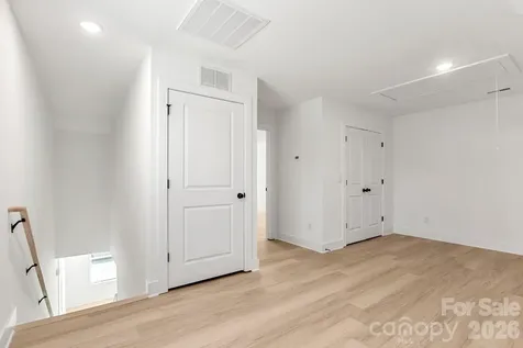 2522 Deherradora Avenue Charlotte NC 28208