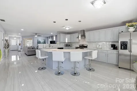 14227 Lake Crossing Drive Charlotte NC 28278