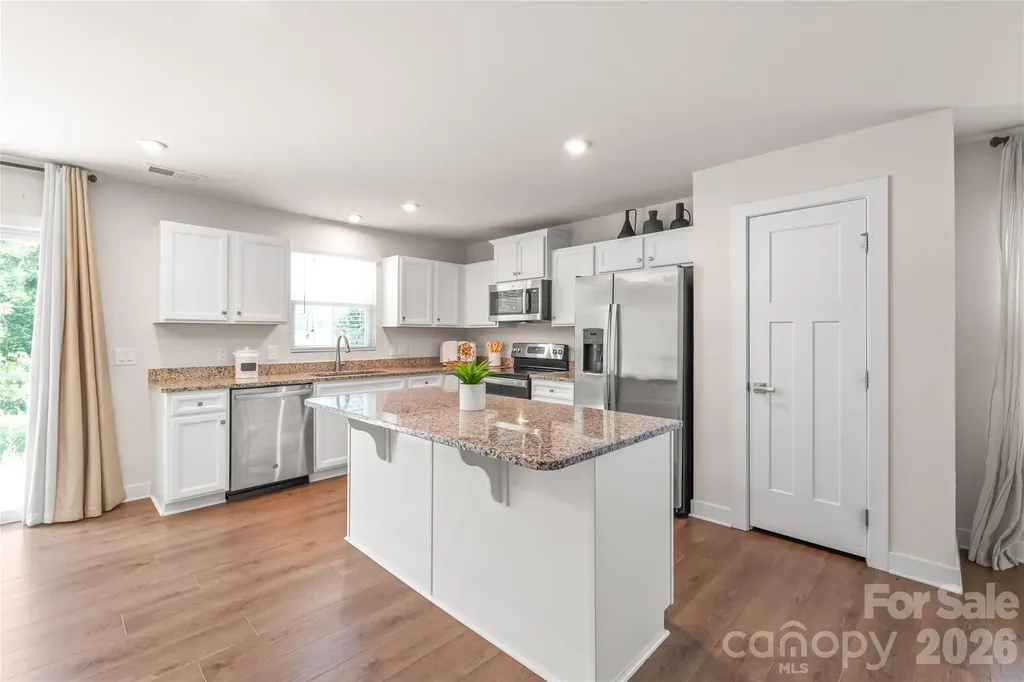 4105 Jones Creek Lane Charlotte NC 28215