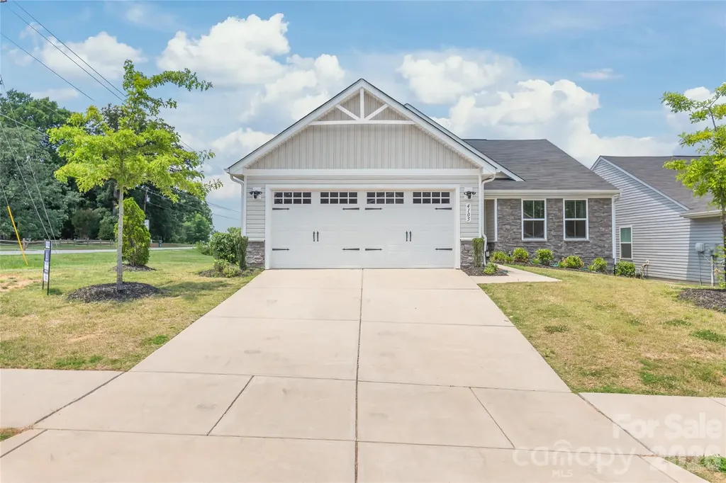 4105 Jones Creek Lane Charlotte NC 28215
