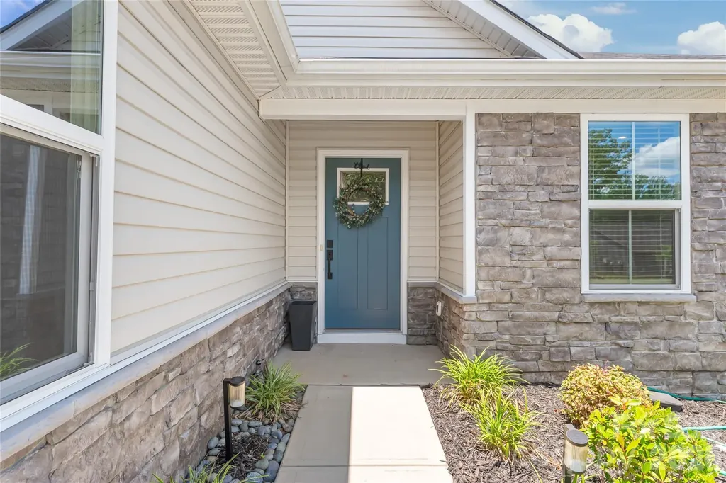 4105 Jones Creek Lane Charlotte NC 28215