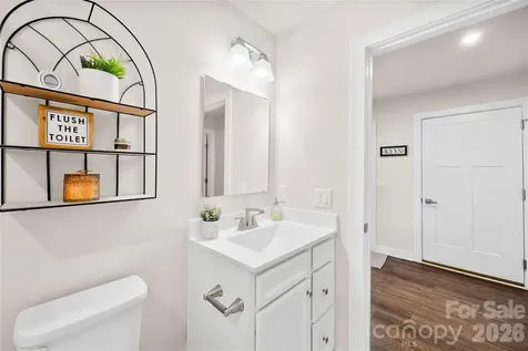 4105 Jones Creek Lane Charlotte NC 28215
