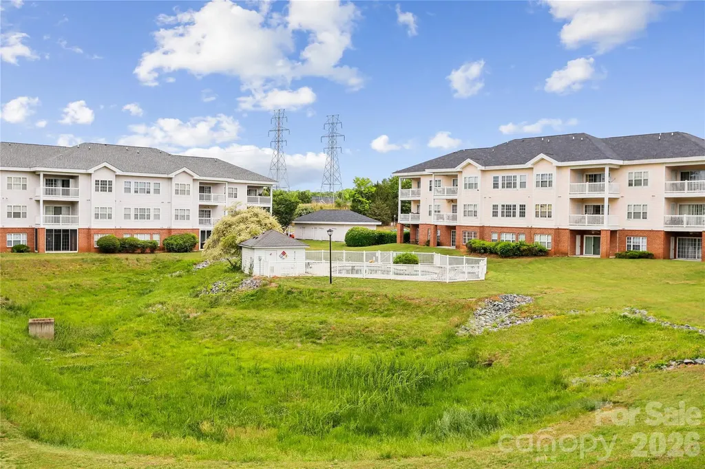 8923 Meadow Vista Road Charlotte NC 28213