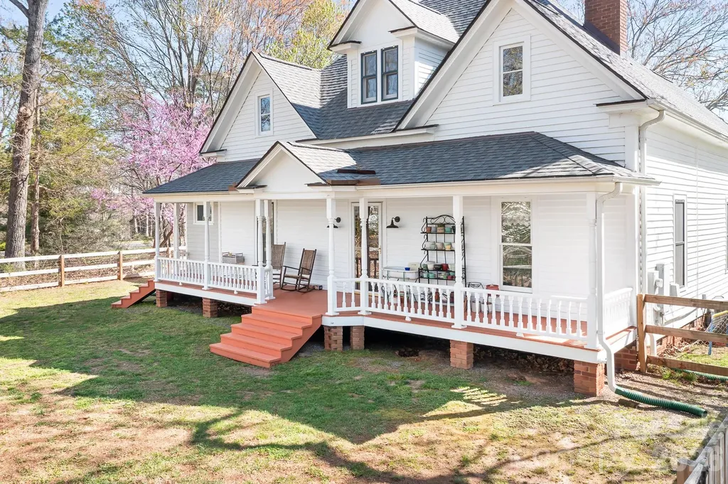 1315 Scotts Creek Road Statesville NC 28625