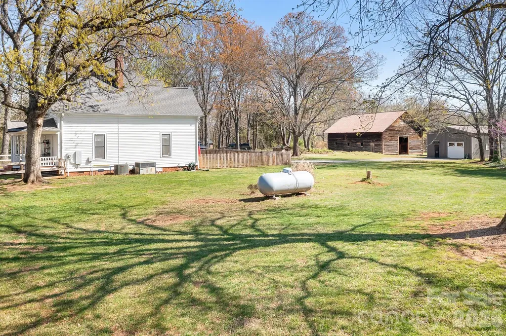 1315 Scotts Creek Road Statesville NC 28625