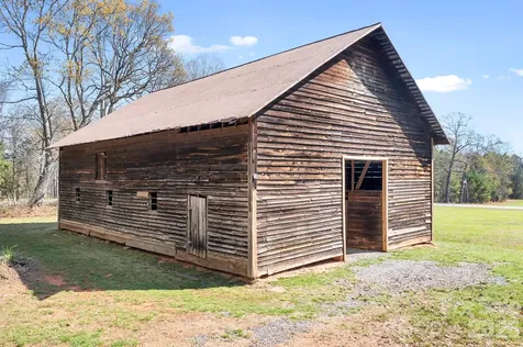 1315 Scotts Creek Road Statesville NC 28625