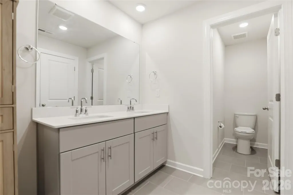 2317 Belterra Drive Charlotte NC 28216