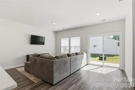 2317 Belterra Drive Charlotte NC 28216