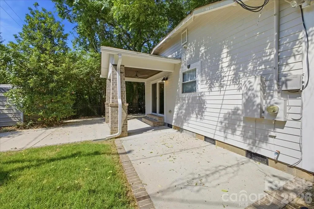 813 Walnut Avenue Charlotte NC 28208