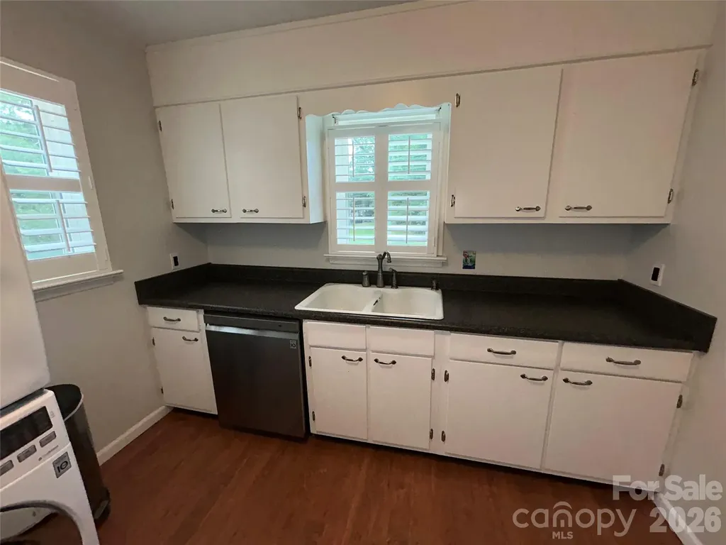 110 9th Street Black Mountain NC 28711