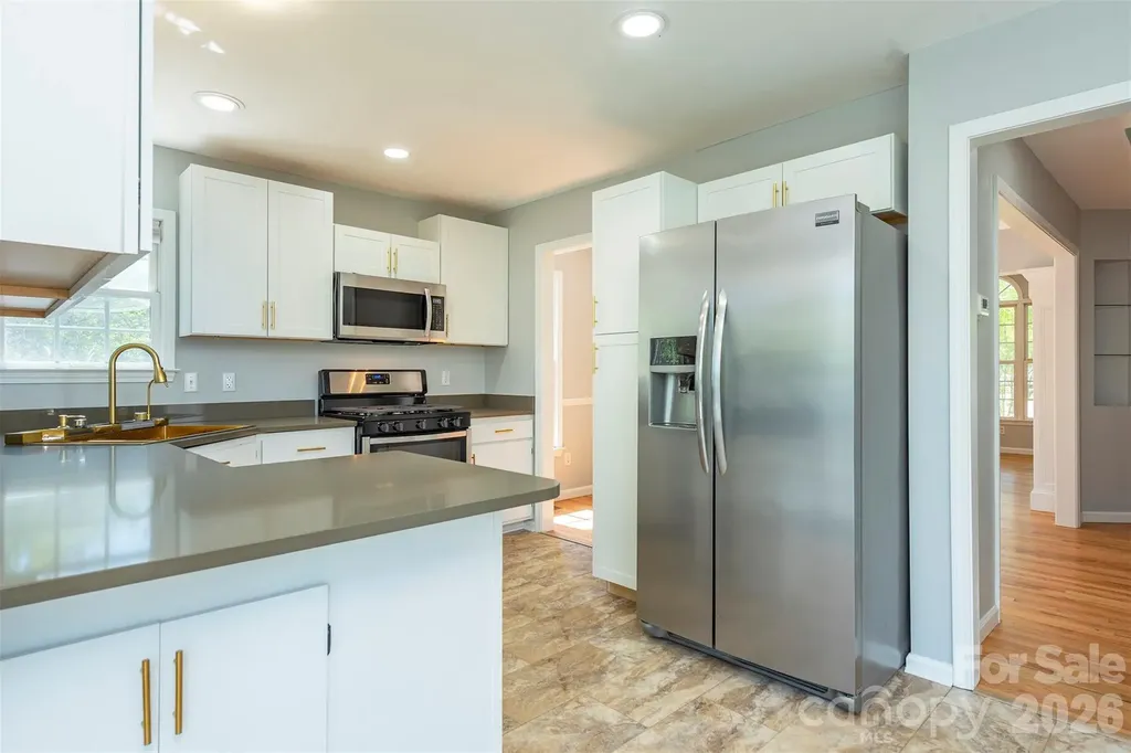 23 Westmont Drive Asheville NC 28806
