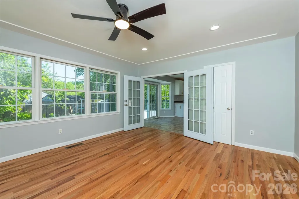 23 Westmont Drive Asheville NC 28806