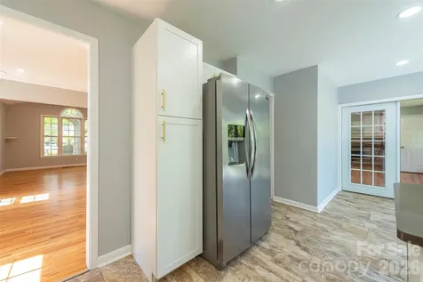 23 Westmont Drive Asheville NC 28806