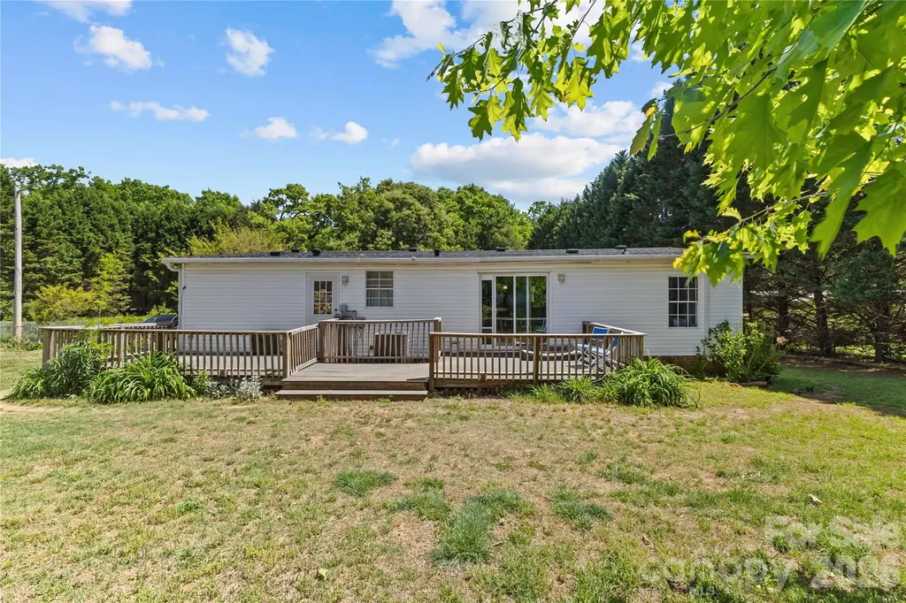 130 Hunterpond Lane Statesville NC 28677