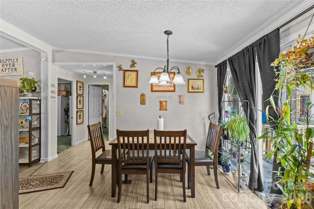 130 Hunterpond Lane Statesville NC 28677