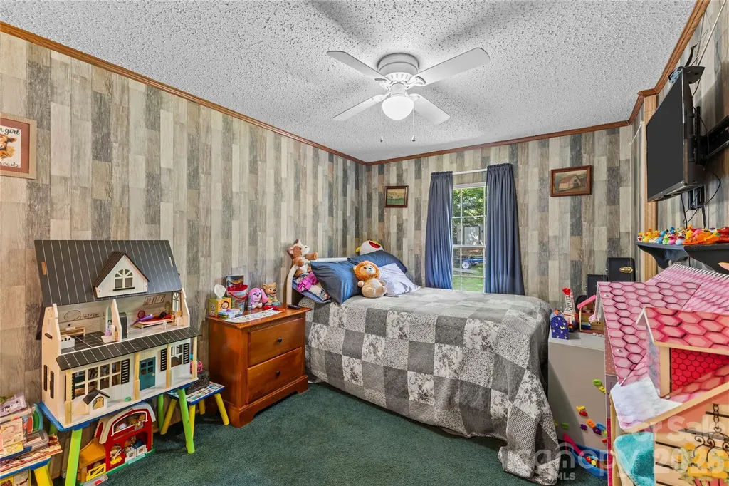 130 Hunterpond Lane Statesville NC 28677