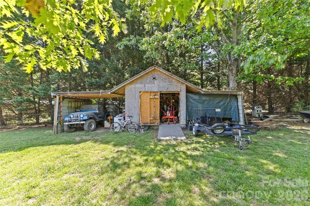 130 Hunterpond Lane Statesville NC 28677
