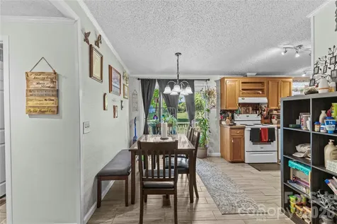 130 Hunterpond Lane Statesville NC 28677