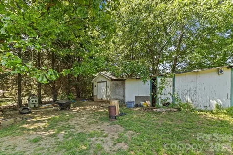 130 Hunterpond Lane Statesville NC 28677