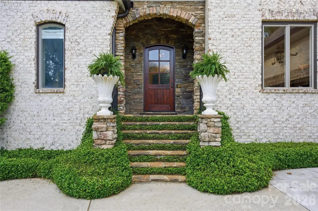 1514 Elmsford Lane Matthews NC 28105