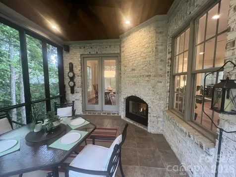 1514 Elmsford Lane Matthews NC 28105