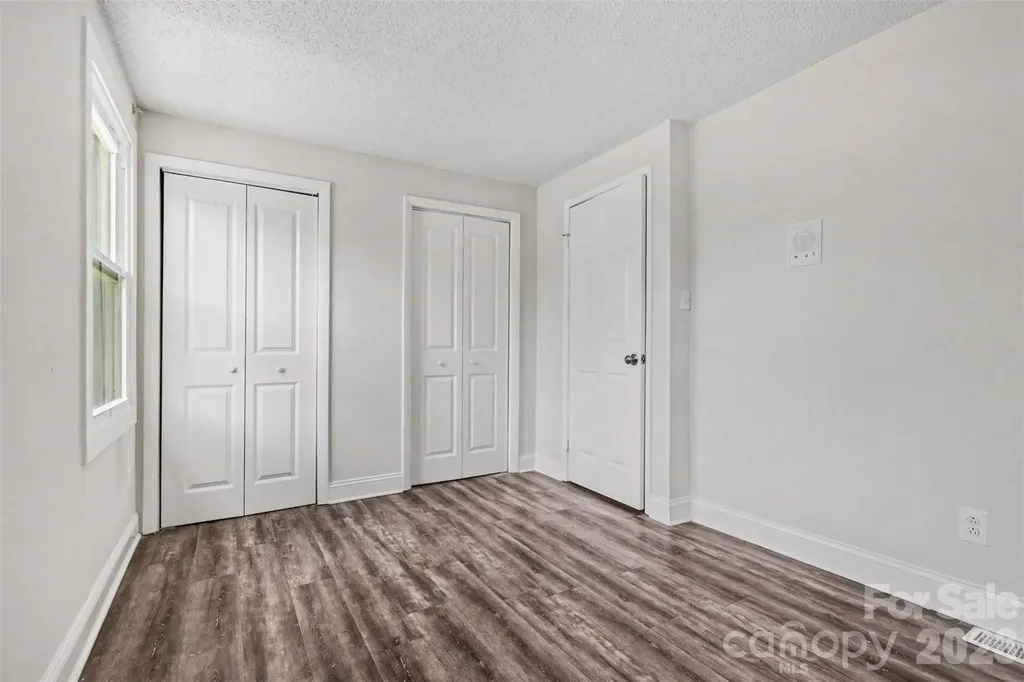 7609 Holly Grove Court Charlotte NC 28227