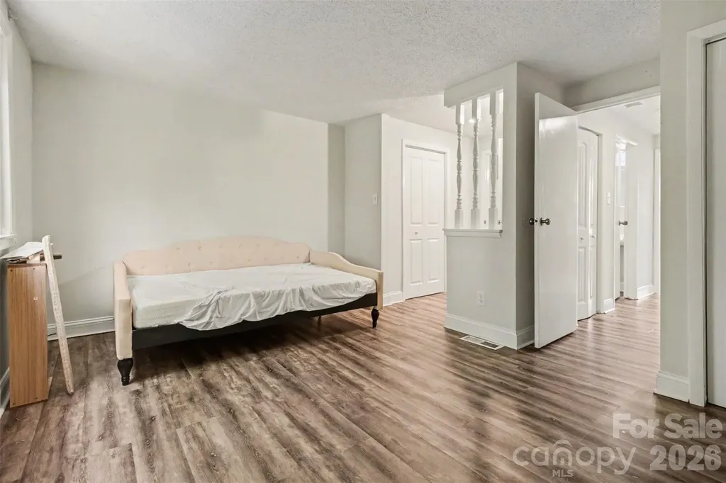 7609 Holly Grove Court Charlotte NC 28227