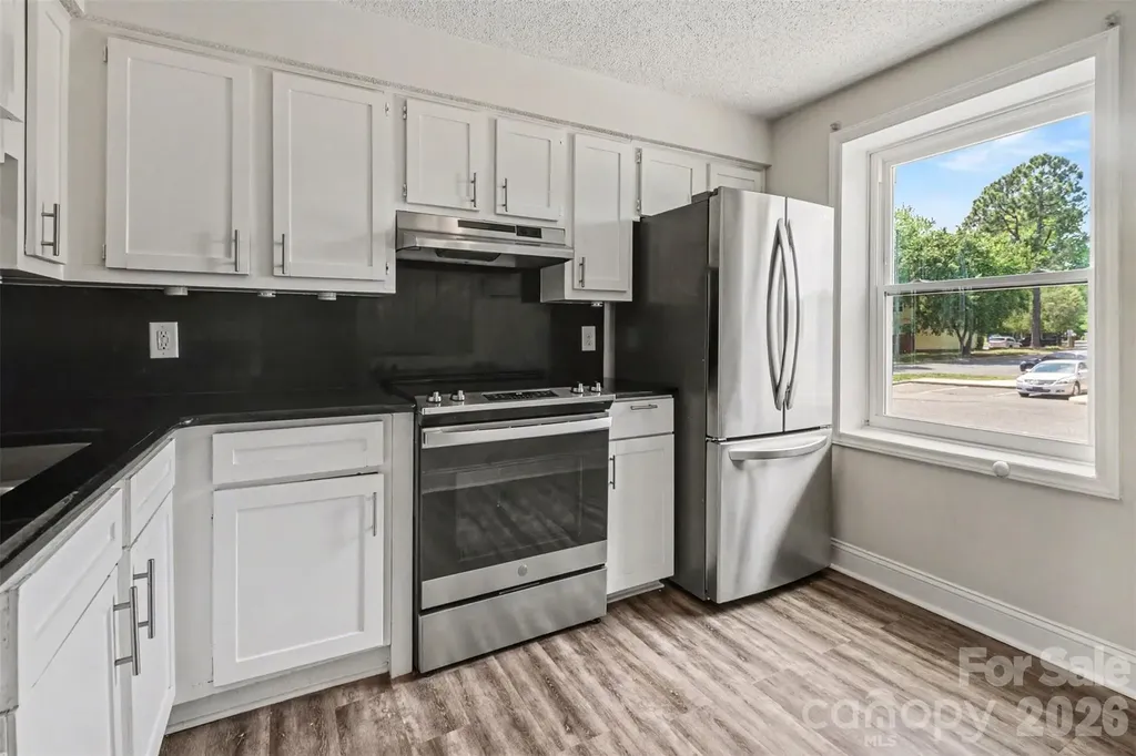 7609 Holly Grove Court Charlotte NC 28227