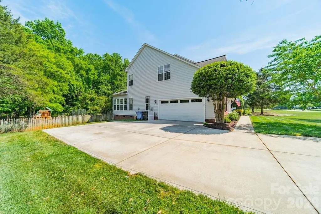 2316 Heath Lake Drive Mint Hill NC 28227