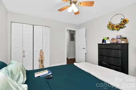 1735-1737 Herrin Avenue Charlotte NC 28205